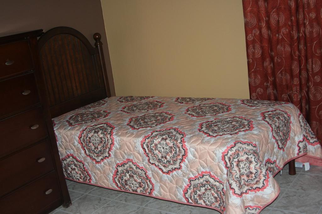 Cozy Apartment Κίνγκστον Εξωτερικό φωτογραφία