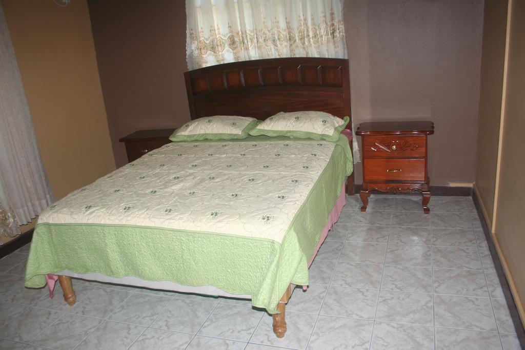 Cozy Apartment Κίνγκστον Εξωτερικό φωτογραφία